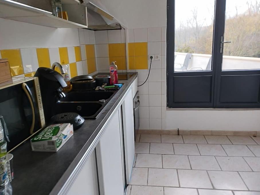 Agreable Maison Avec Parking Gratuit Apartman Amiens Kültér fotó