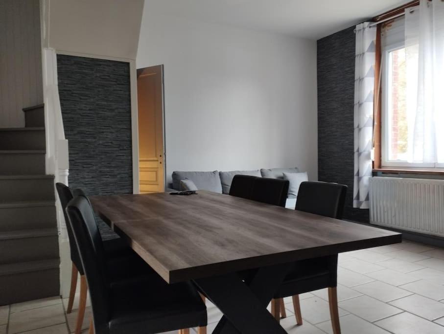 Agreable Maison Avec Parking Gratuit Apartman Amiens Kültér fotó